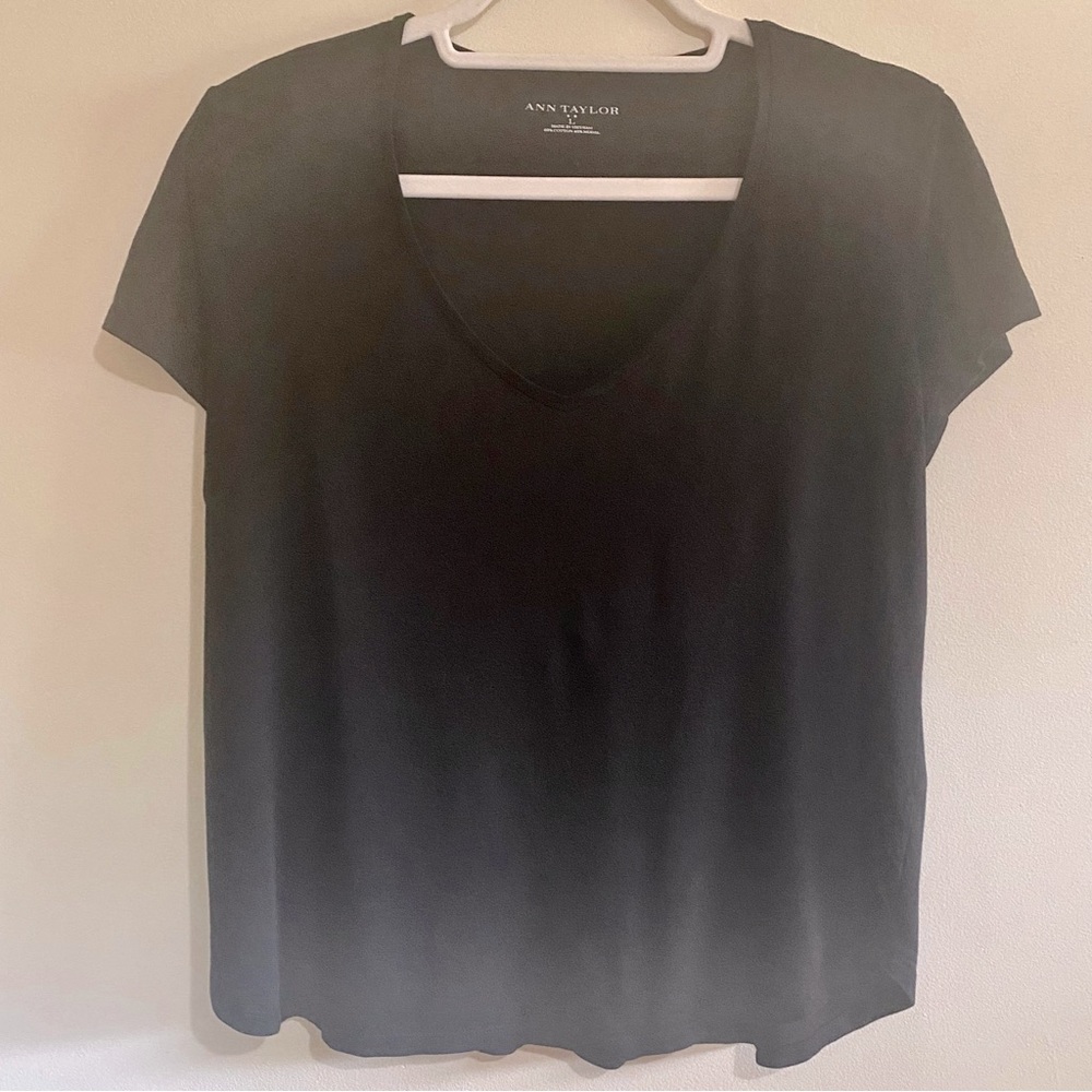 Ann Taylor Scoop Neck V-Neck Short Sleeve T-Shirt, Thin & Stretchy, Black, Large